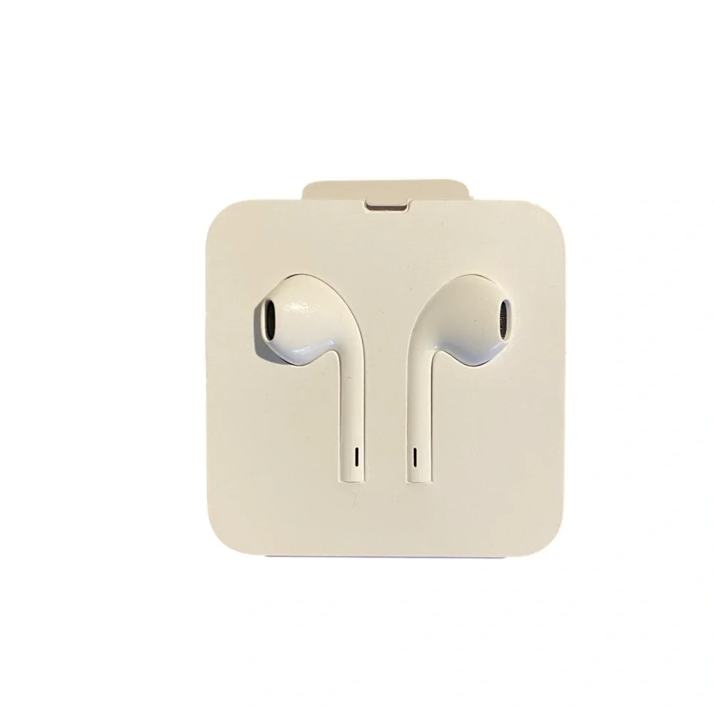 NEW Apple Wired EarPods with Lightning Connector